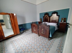 1 quarto, ferros/tábuas de passar roupa, Wi-Fi, roupa de cama