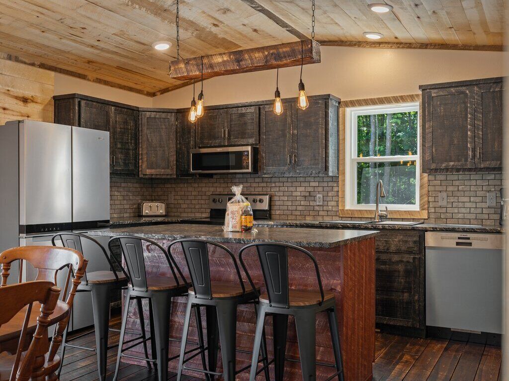 ثلاجة، ميكروويف، فرن، موقد طهي مسطح