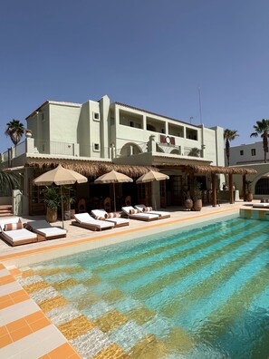 Exterior - Hotel Boutique MalaQuita (Santa Eulalia del Rio)