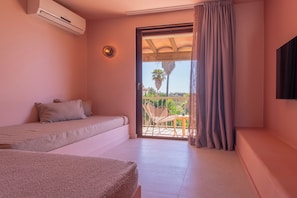 Superior Suite, Balcony | Living area | Flat-screen TV - Hotel Boutique MalaQuita (Santa Eulalia del Rio)