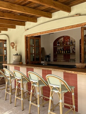 Bar (on property) - Hotel Boutique MalaQuita (Santa Eulalia del Rio)