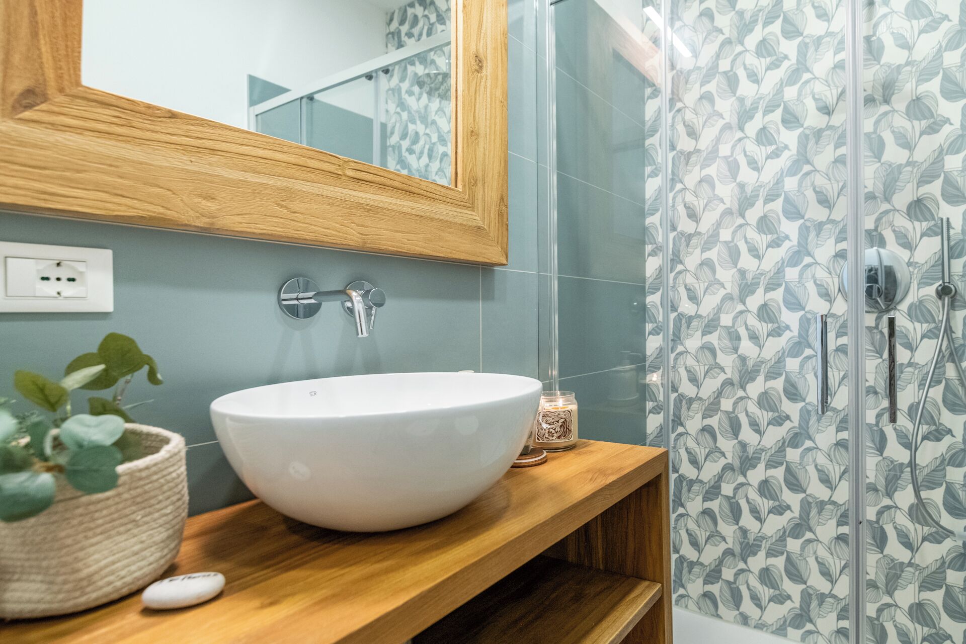 Dusche, Haartrockner, Bidet, Handtücher