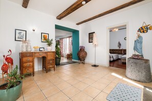 Télévision à écran plat, jouets