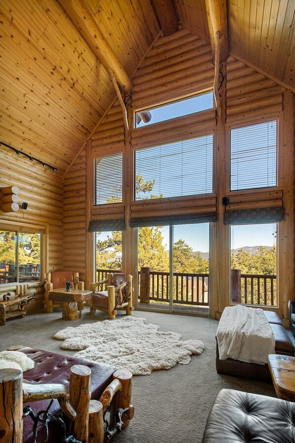 TV, fireplace, ping pong - Big Bear Custom log home | Stunning Mountain Views (Big Bear Lake)