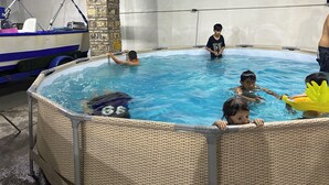 Indendørs/udendørs pool