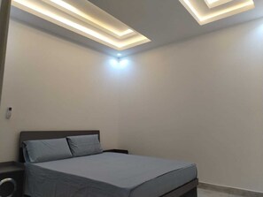 2 soverom, strykejern/-brett, wi-fi og sengetøy