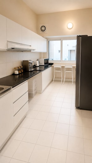 Shared Dormitory, Mixed Dorm | Shared kitchen - WeStay Capsule Hostel (Bur Dubai)