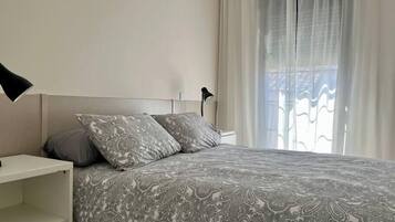 3 dormitorios, tabla de planchar con plancha, wifi y ropa de cama