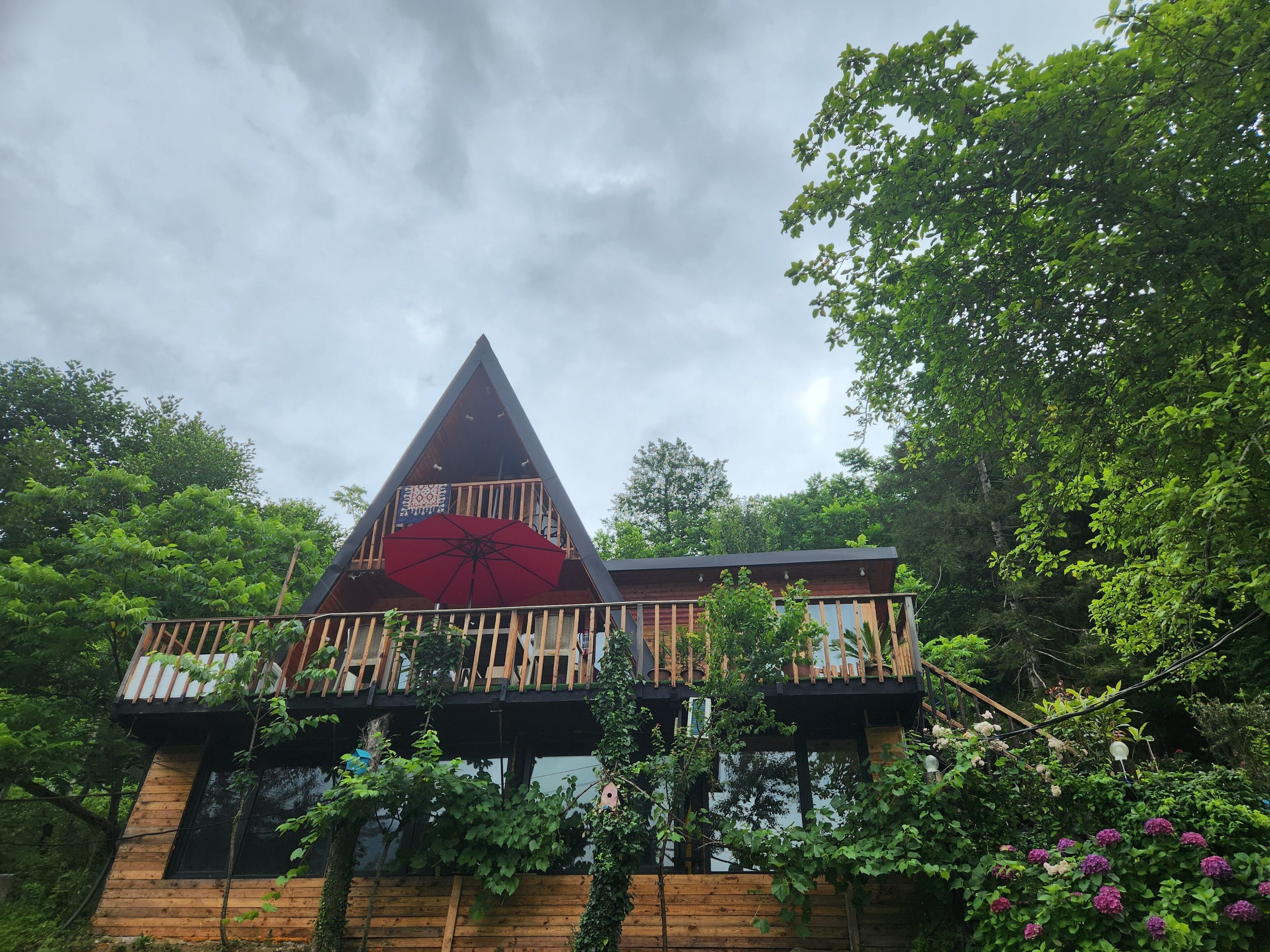 Deluxe Cottage, Balcony, Lake View | 3 bedrooms, soundproofing, iron/ironing board, free WiFi