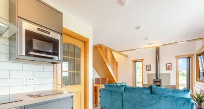 The Larches - UK46804