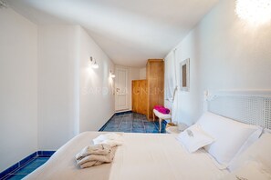 4 bedrooms, travel cot, free WiFi