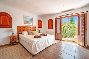 7 chambres, fer et planche à repasser, Wi-Fi gratuit, draps fournis