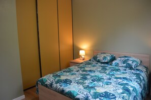 4 habitaciones, tabla de planchar con plancha y wifi