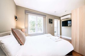 1 chambre, fer et planche à repasser, Wi-Fi, draps fournis