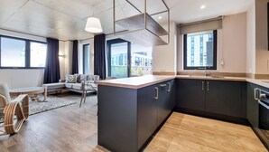 Private kitchen - Repton Gardens (Wembley)