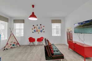 Interior - Last Minute Disney! Private Pool, Hot Tub, Game Room & Themed Bedrooms. Book Now! #65969 (Orlando)