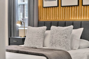 7 habitaciones, tabla de planchar con plancha, wifi y ropa de cama 