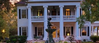 The Evangeline Room W/ King Bed