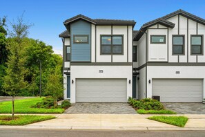 Exterior - 5 Bedrooms/5 Bathrooms/ Paradiso Grande (10473 ET) (Orlando)