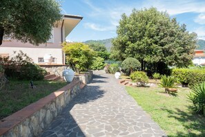 Villa | 3 bedrooms - Villa Delle Ginestre (Massarosa)