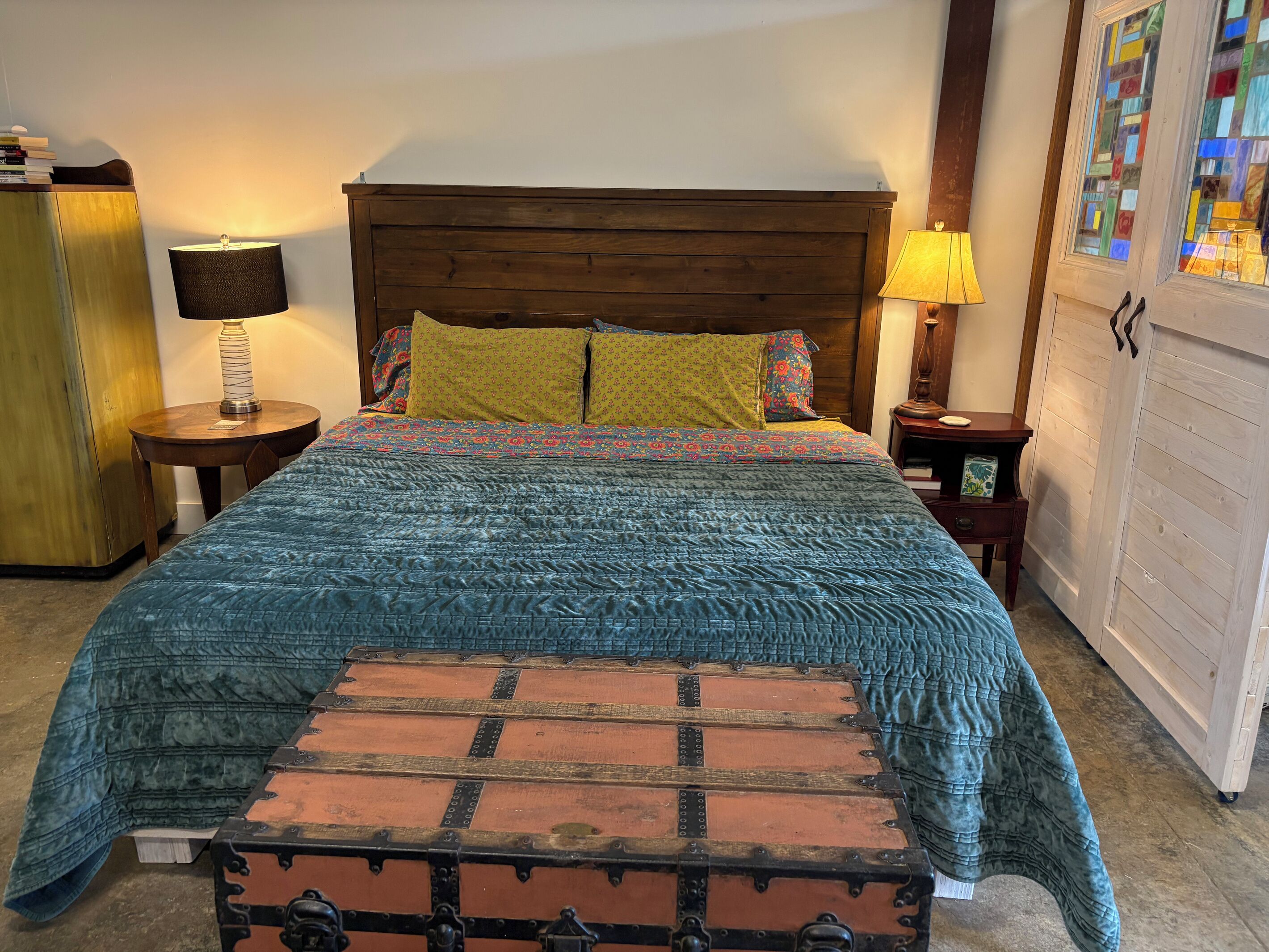 1 bedroom, iron/ironing board, WiFi (free), bed sheets