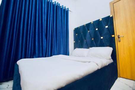 Room, Balcony, City View | In-room safe, desk, laptop workspace, iron/ironing board