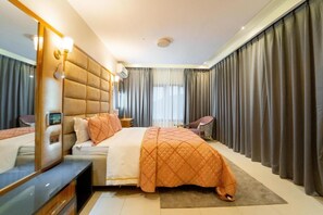 Apartamento empresarial | 1 quarto, cofres nos quartos, quartos à prova de som, Wi-Fi de cortesia