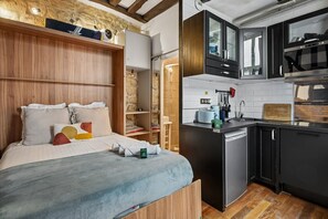 1 chambre, fer et planche à repasser, Wi-Fi, draps fournis