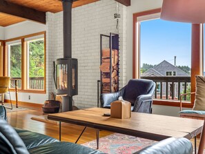 Fireplace, stereo