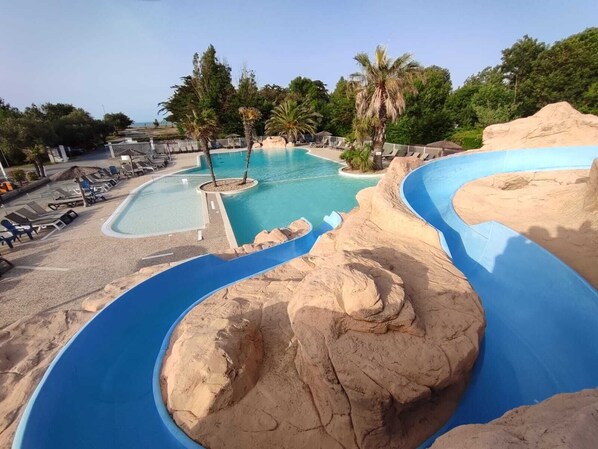 Piscine couverte, piscine extérieure