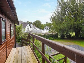 Terrace/patio - The Squirrels Drey C32 - UK45927 (Machynlleth)