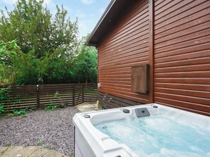 Bañera de hidromasaje exterior