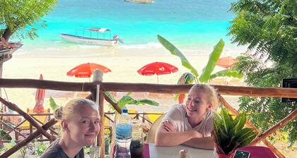 Zanzi Beach Hotel