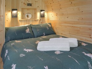 1 quarto, Wi-Fi de cortesia, roupa de cama