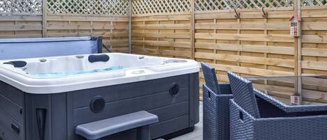 Baignoire à remous extérieure