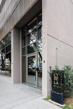 Exterior detail - For You Paraiso by Viva - Prédio com piscina e academia próximo ao metrô (São Paulo)