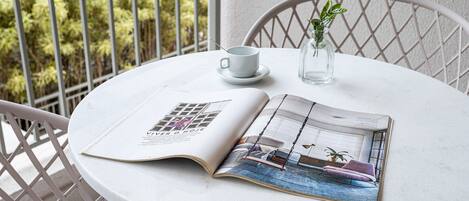 Business Studio | Outdoor dining