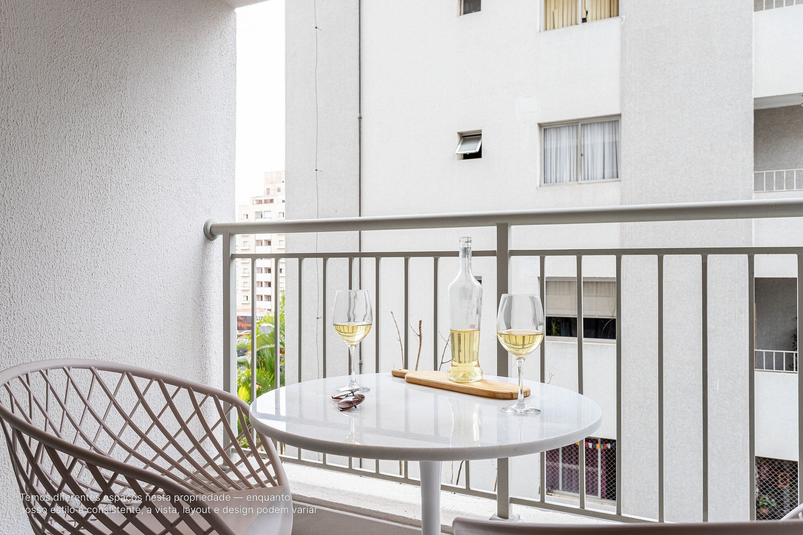 Romantic Apartment | Outdoor dining