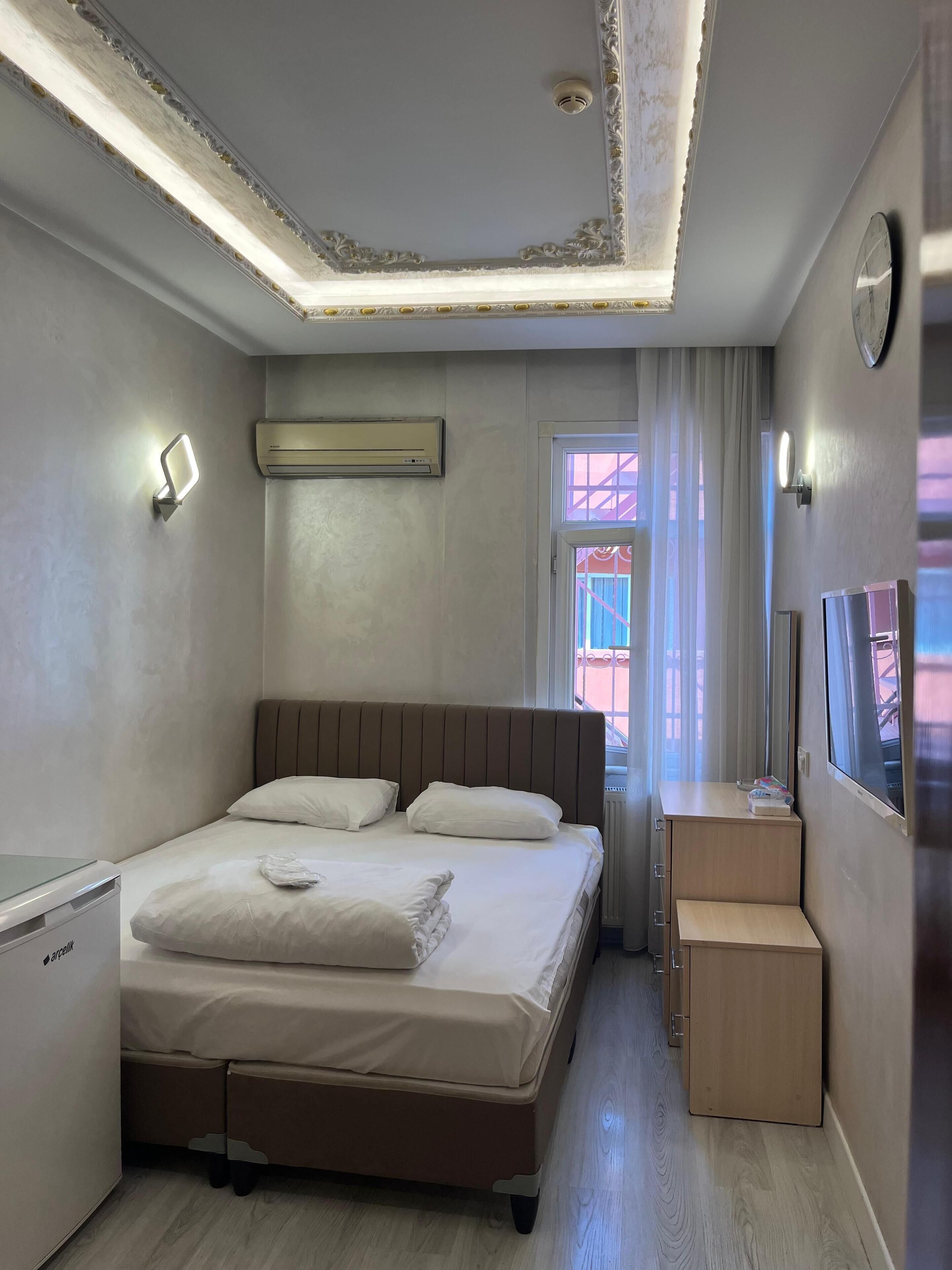 Double Room | Egyptian cotton sheets, premium bedding, minibar, in-room safe