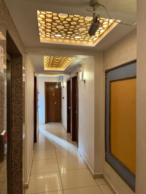 Hallway - Adil Konak Hotel (Istanbul)