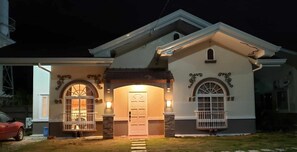 Exterior - Cozy Villa near the beach in Panglao Island. Stay at Villa Izabella (Dauis)