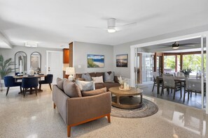 Smart-TV og DVD-spiller