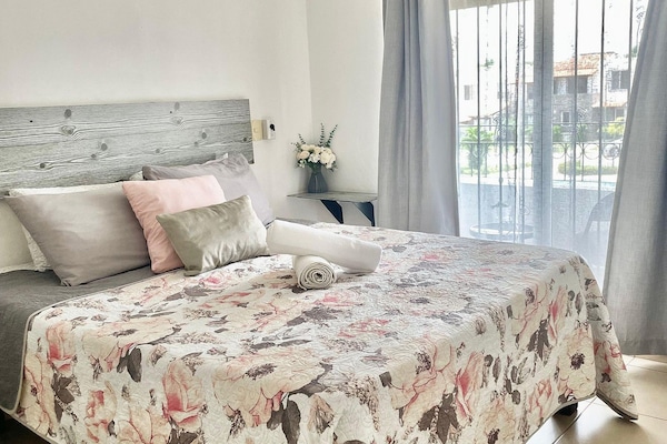 3 bedrooms, laptop workspace, soundproofing, iron/ironing board