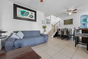 Grand Villa | Living area | 44-inch Smart TV with cable channels - Modern Pool Side House (Puerto Vallarta)