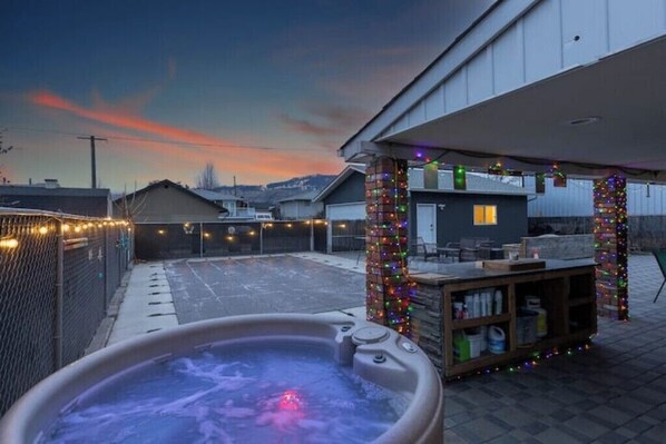 室外 SPA 浴池
