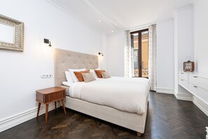 2 slaapkamers, een strijkplank/strijkijzer, gratis wifi, beddengoed