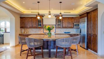 Villa de lujo, 4 habitaciones, alberca privada, vista al océano | Servicio a la habitación