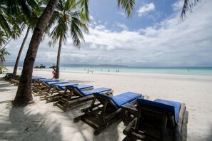 Unclassified image, 2 of 103, button - Sea Wind Resort (Boracay Island)
