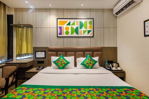 Standard Room | In-room safe, desk, blackout curtains, iron/ironing board