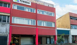 Exterior - Treebo Bombay Palace (Chandigarh)